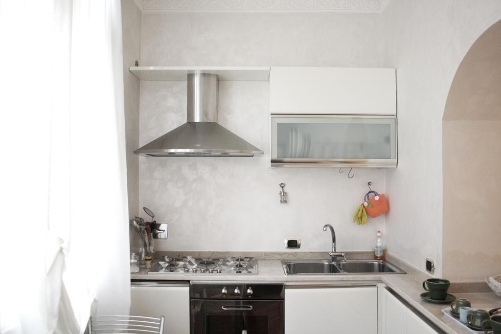 Piazza Di Spagna Suites Roma Habitación foto