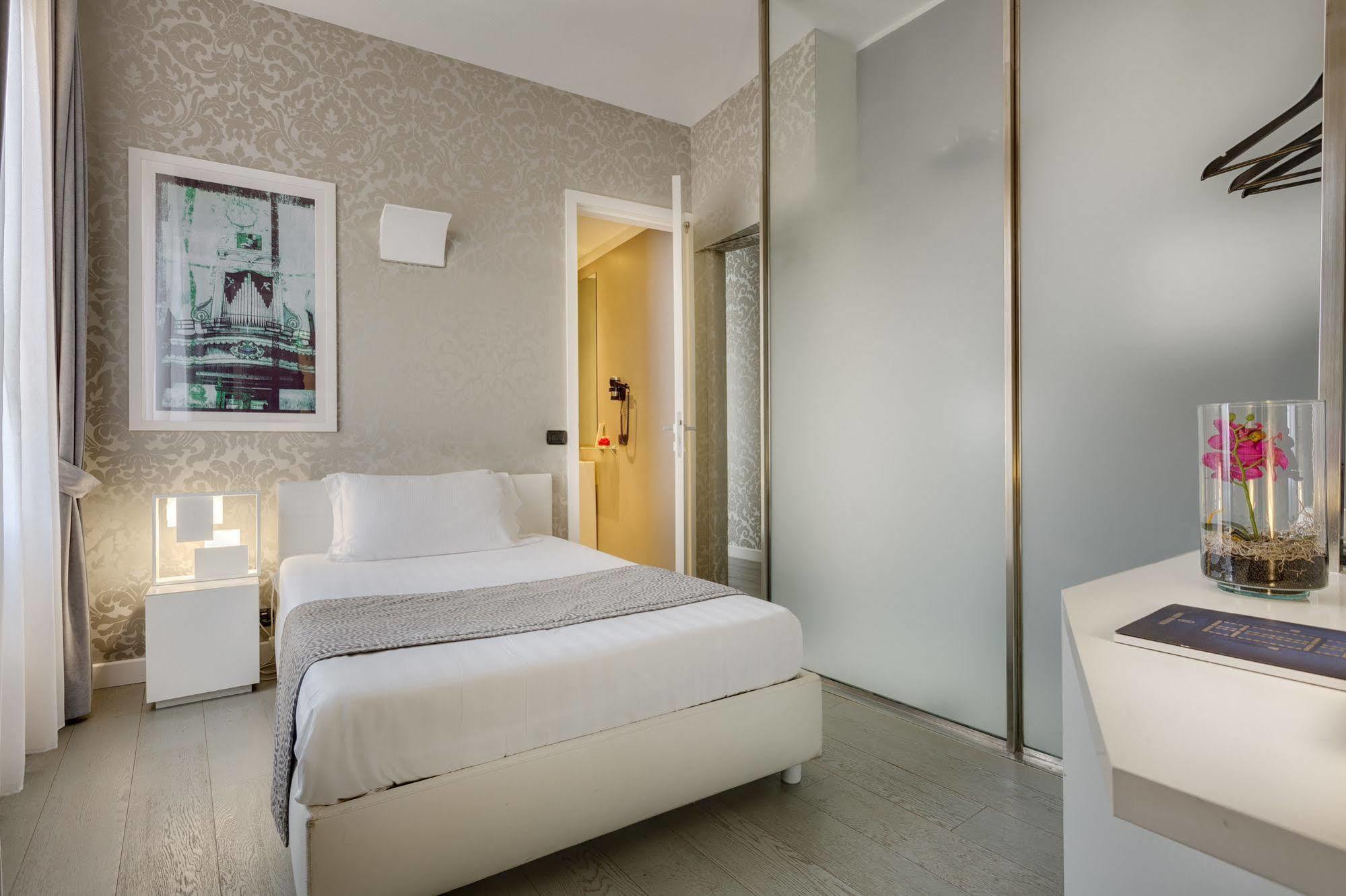 Piazza Di Spagna Suites Roma Exterior foto