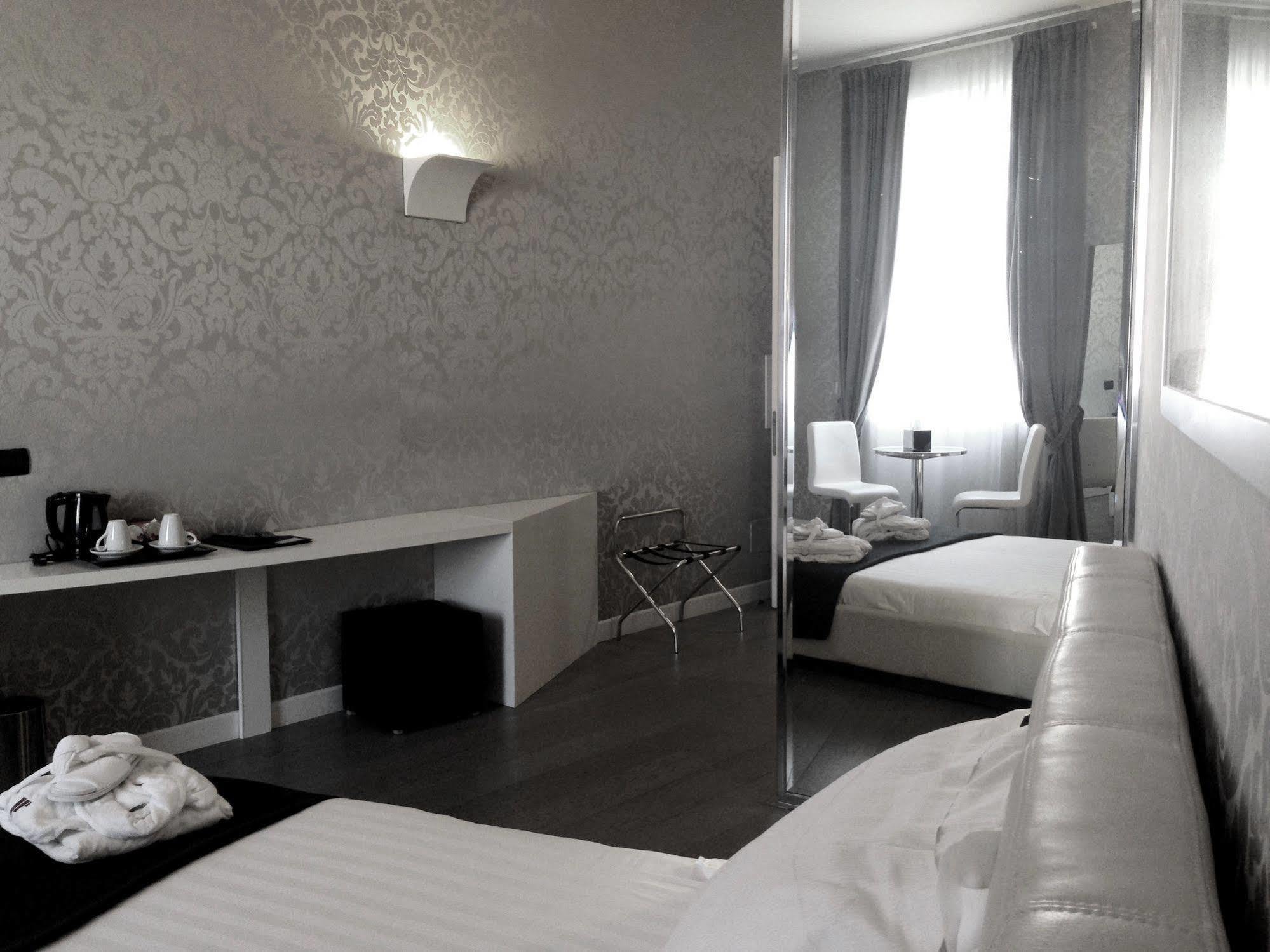 Piazza Di Spagna Suites Roma Exterior foto